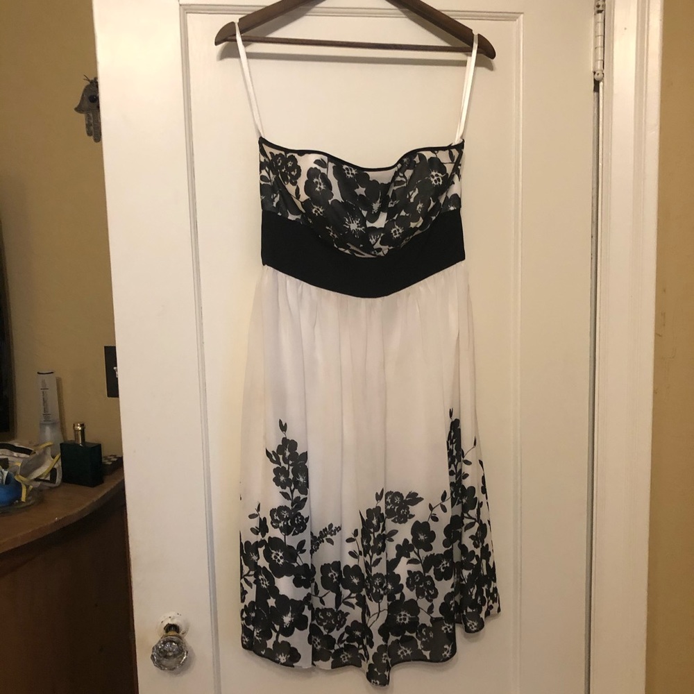 Strapless dress